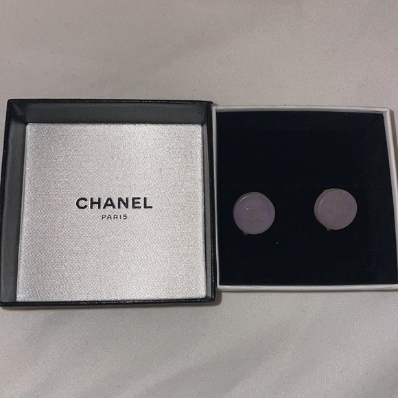 Chanel Iridescent Clip On Earrings with box 100% authentic - Picture 4 of 7